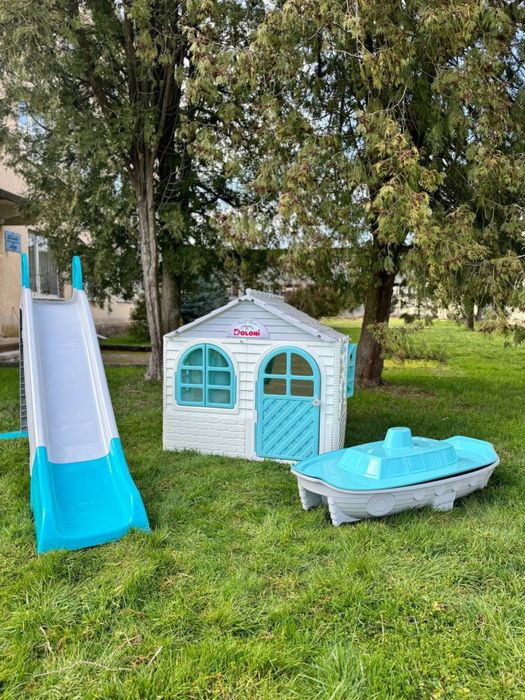 Набір дитячий будиночок гірка пісочниця стіл та стільці гойдалка
