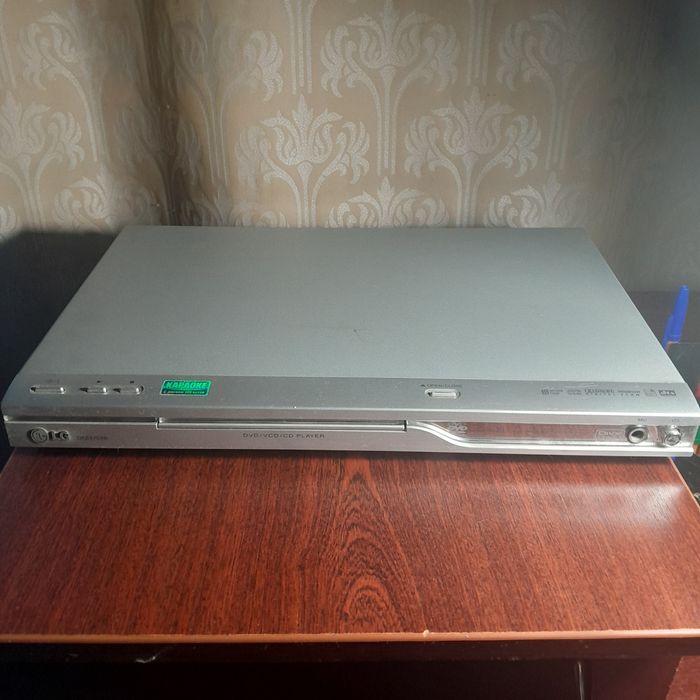 DVD LG в идеальном состоянии. Рабочий.