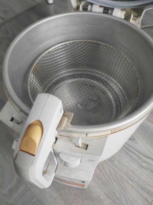 Фритюрниця Moulinex Clean 2000w