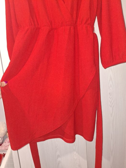 Sukienka czerwona piękna Top Secret M