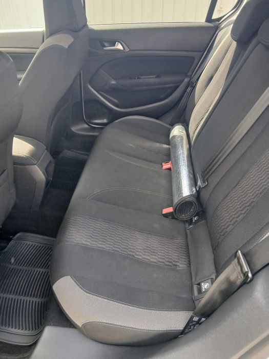 Peugeot 308 poucos km