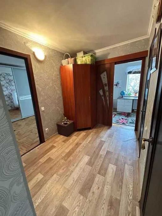 Продається 3-и кімнатна  СТАЛІНКА вул. ОДЕСЬКА 5/5