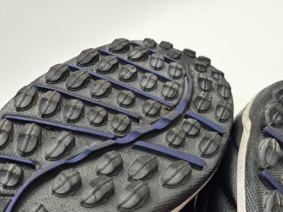 Lotto buty piłkarskie korki turfy r. 46