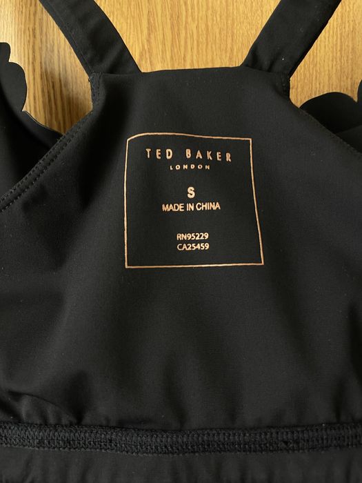 Спортивний топ бюстгалтер Ted Baker S з хвилястим краєм