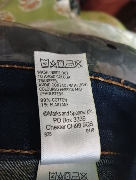 Spodnie jeansowe Marks & Spencer L/XL jeansy pas 100 cm z elastanem