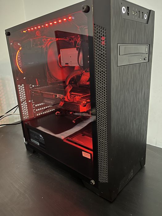Komputer gamingowy rtx 2070 super, 9700k 1tb ssd