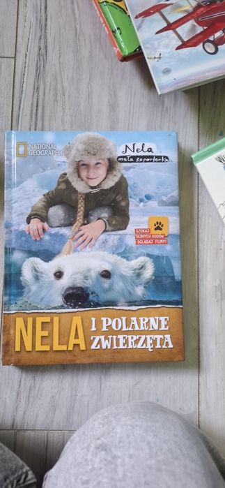 8 książek z serii Nela mała reporterka