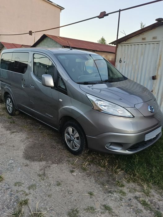 Продам нісан e-nv200 2015р.а