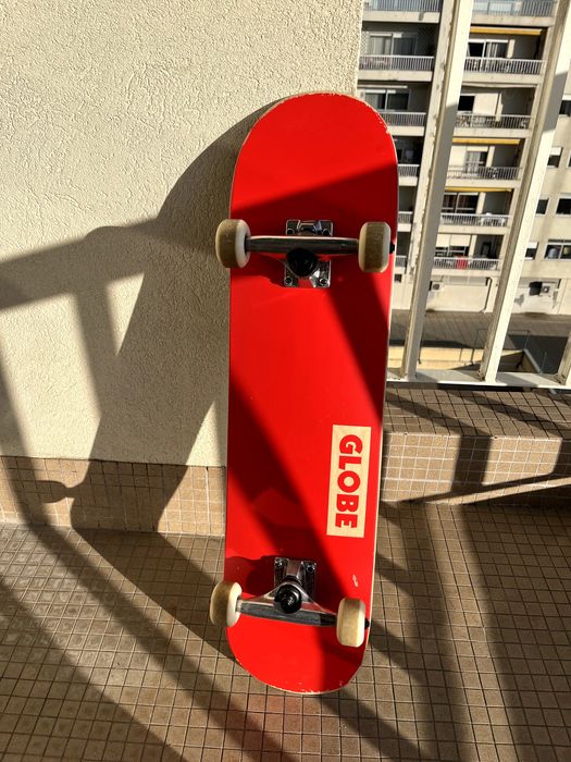 Skate Globe Vermelho