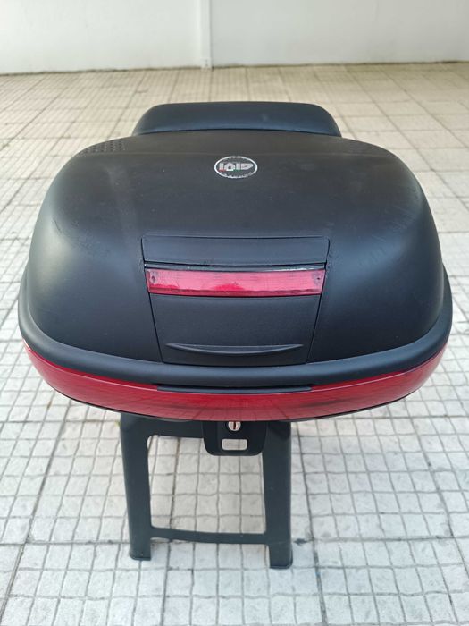 Mala Givi para mota + suporte Givi