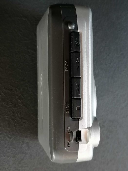 Walkman AIWA HS-RM425 Autoreverse Walkman z radiem