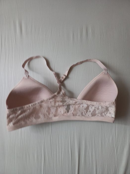 Biustonosz H&M do topów