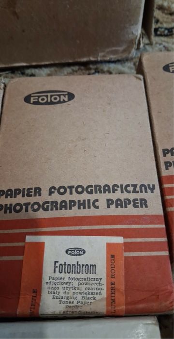 5 papierow fotograficznych czarno bialych