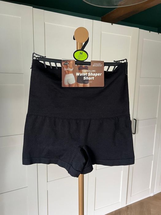 Spodenki modelujące bielizna modelująca rozmiar M 38 marki Primark