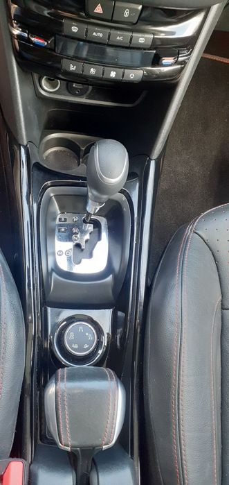 Peugeot 2008 GT 1.2benzyna turbo, automat !