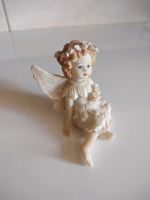 Aniołek Ceramiczny Siedzący