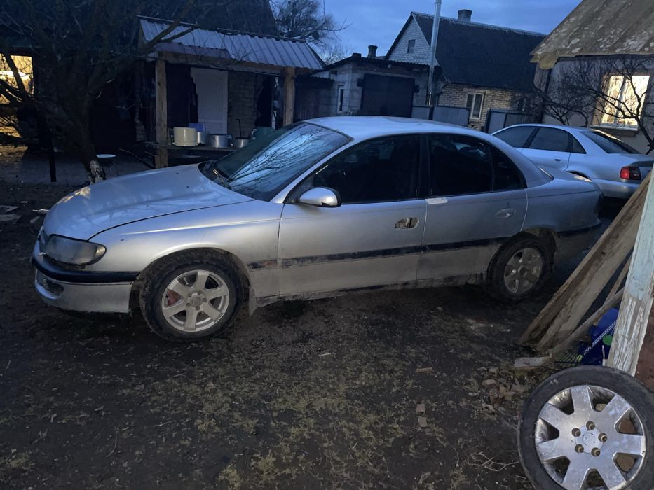 Продам опель Омега б 2.0 бензин