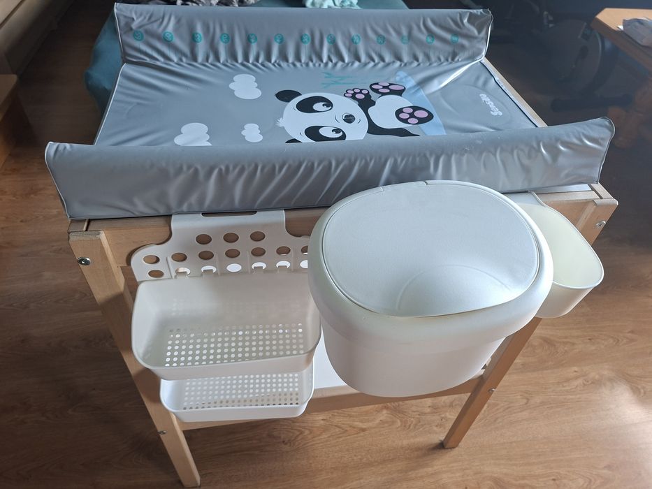 Wolnostojący przewijak Ikea