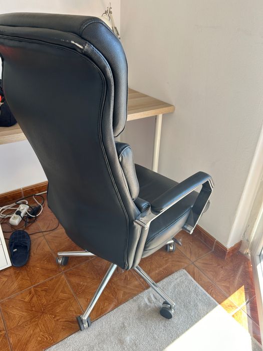 Vendo Cadeira de Escritório