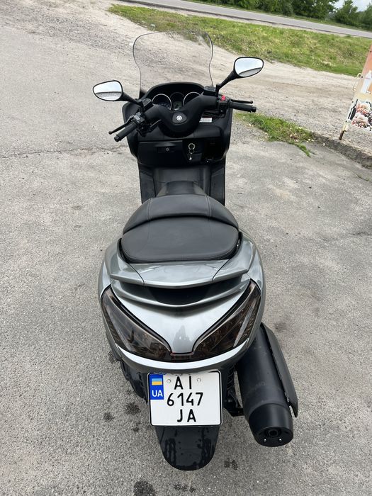 Продам  Yamaha majesty