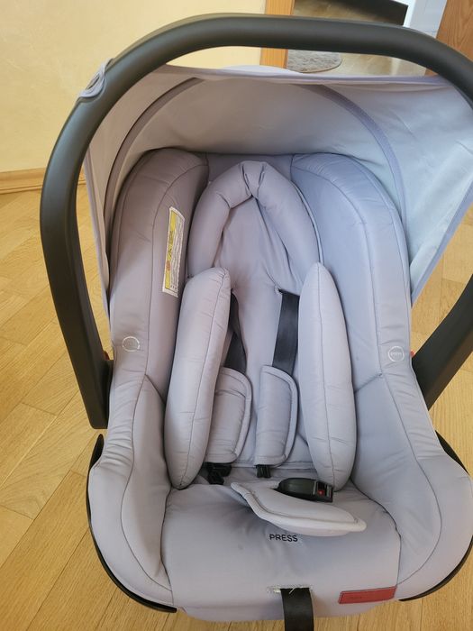 Продаю автокрісло