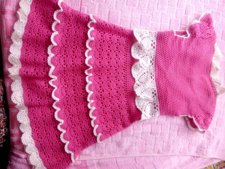 Продам плаття для дівчинки