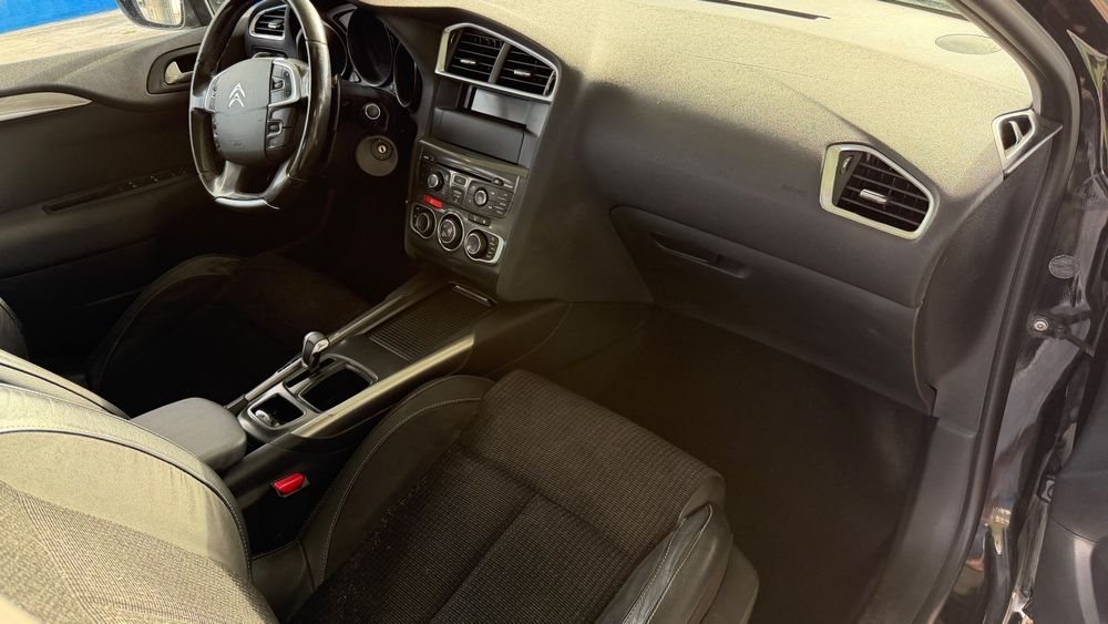 Citroën C4 e-HDi 2012 Automático – Diesel & Conforto Premium (Massageador!)