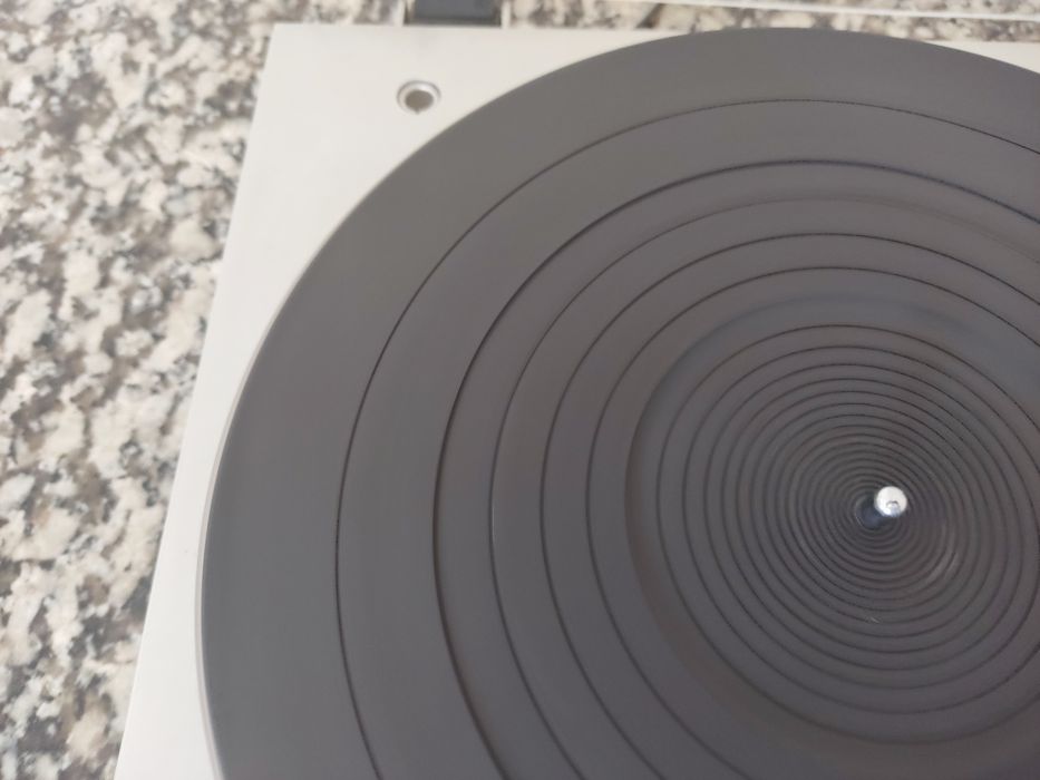 Toca-discos Technics SL-B2