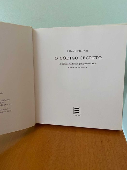 O Código Secreto - Priya Hemenway