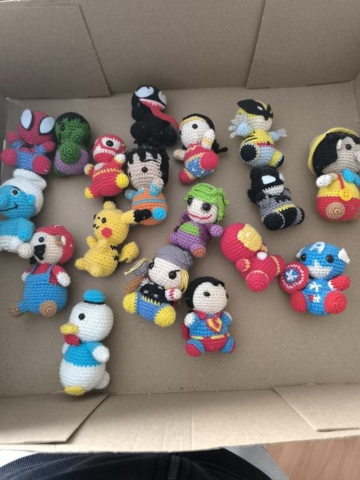 Mini peluches de crochet