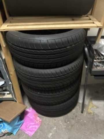4 pneus 215/50 R17 usados