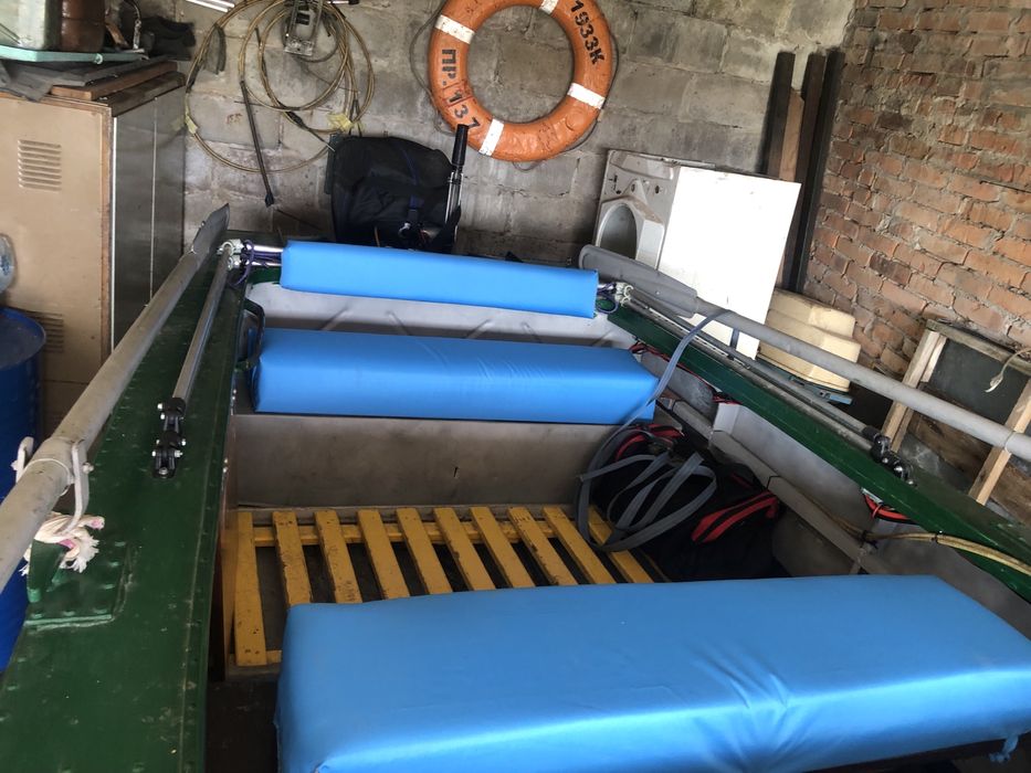 Човен МКМ з мотором Honda 10 BF