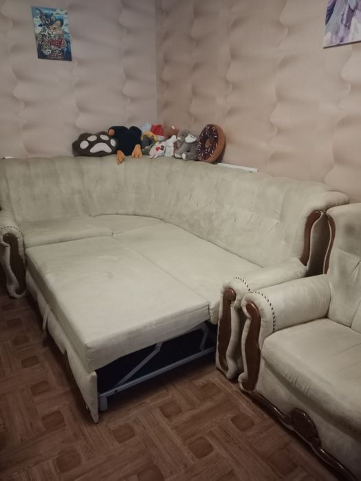 Продається диван1400, та м'які уголок