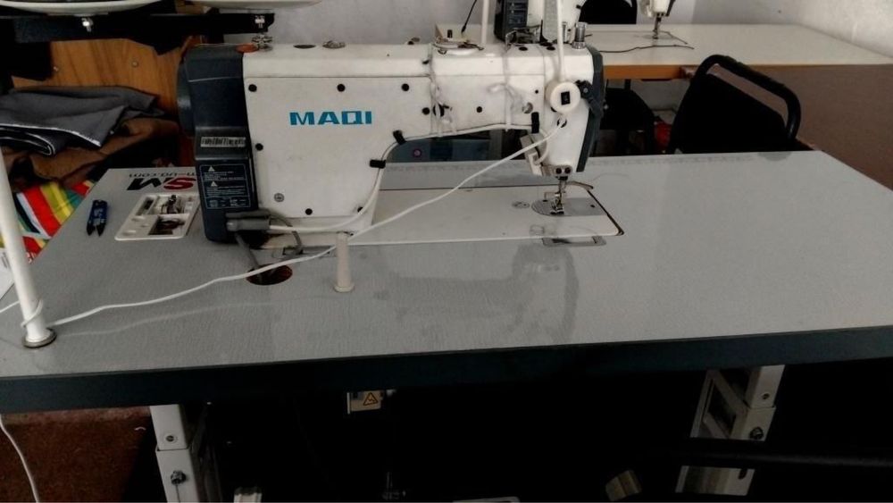 Швейна прямосточна машинка