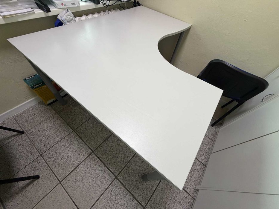 biurko narożne GEMI 160x140 stan bardzo dobry