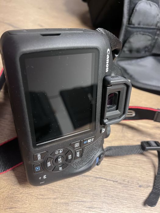 Aparat Canon EOS 2000D