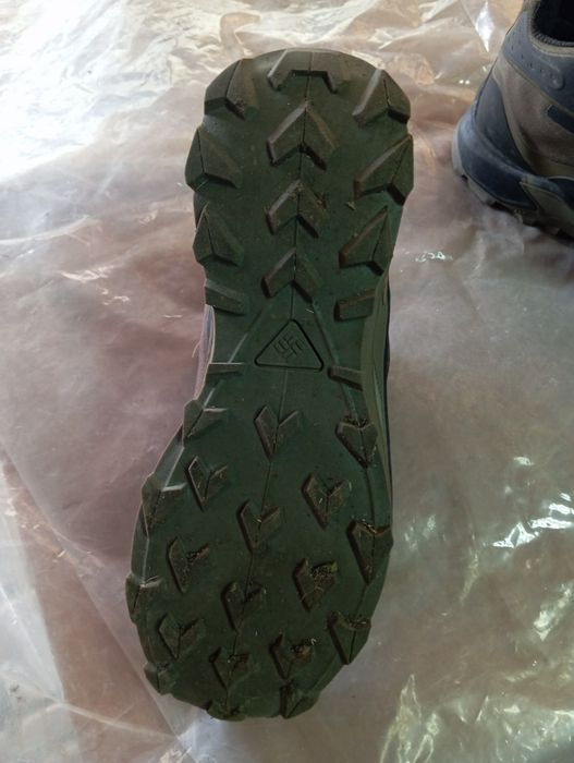 Продам ботинки .