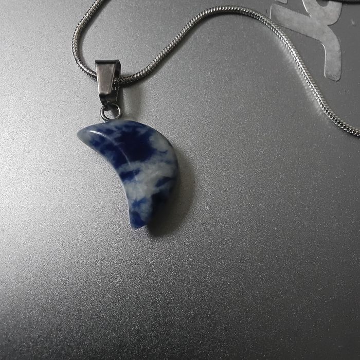 Colar em Prata com Sodalita Meia Lua