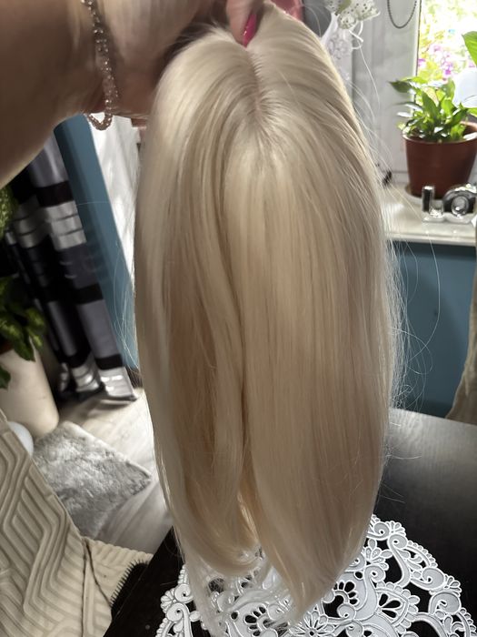 Toper perulka 50 cm platynowy blond cudna