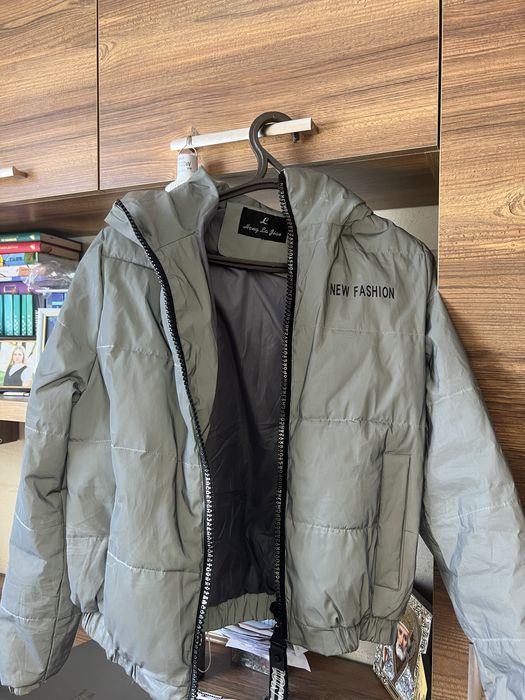 Продам куртку осінь/весна