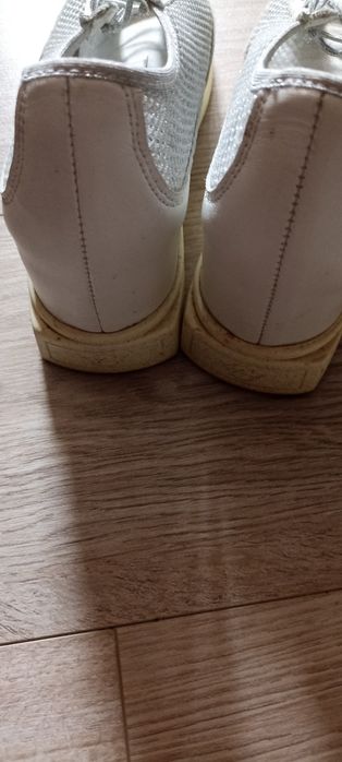 Продам шкіряні туфлі