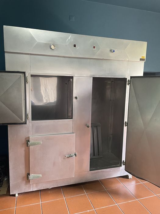 Frigorifico Industrial em muito bom estado