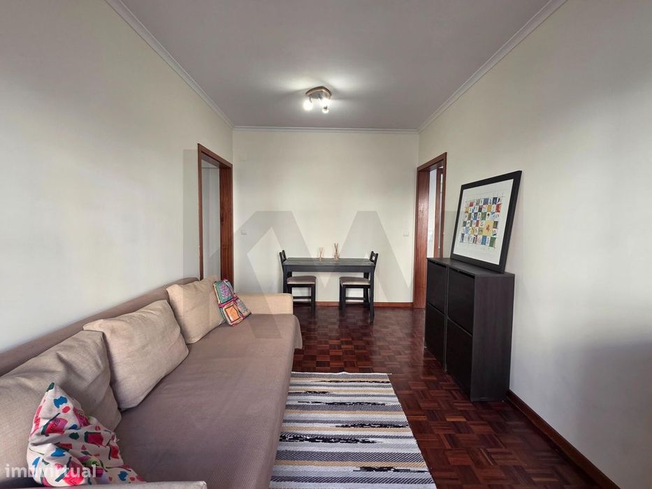 Apartamento T2 para arrendar em Telheiras - Garagem - Arrecadação