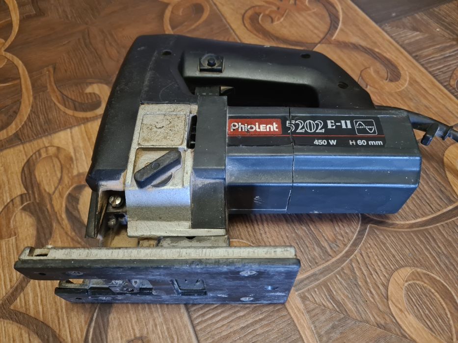 Электролобзик Phiolent 5202 с регулировкой оборотов.
