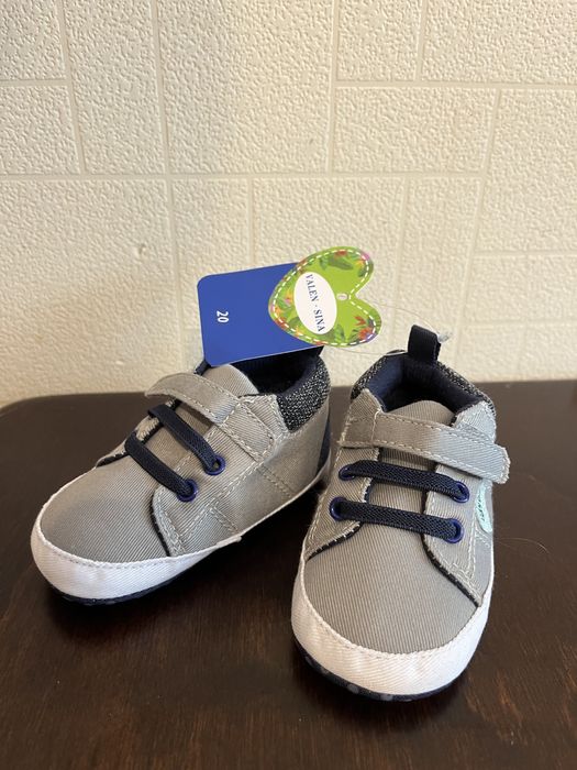 Дитяче взуття, пінетки