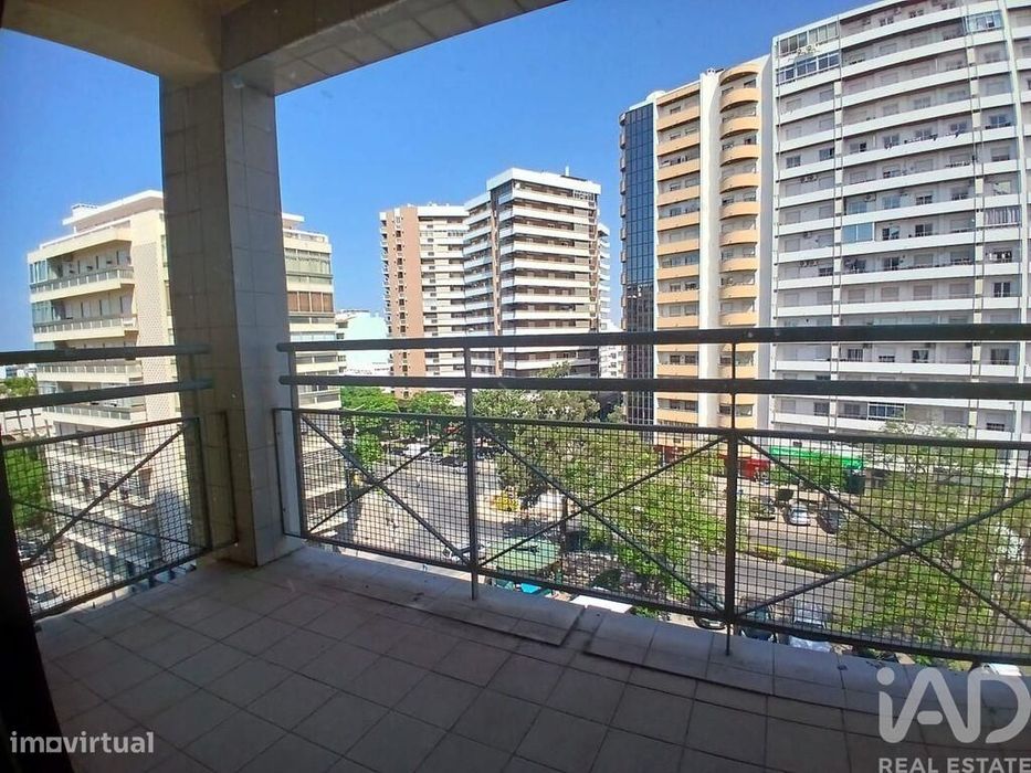 Apartamento T4 em Faro (Sé e São Pedro) de 210,00 m2