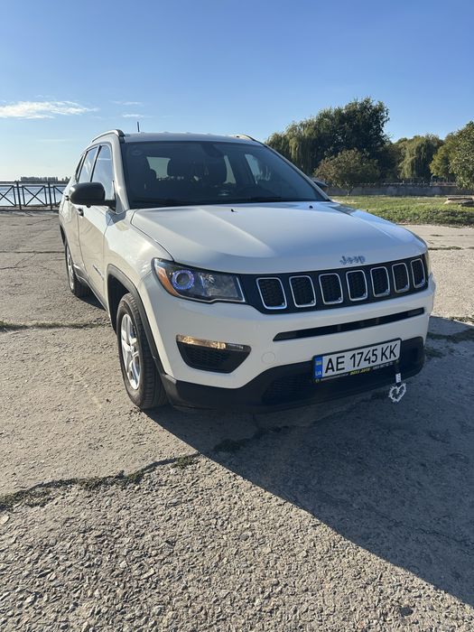 Jeep compass 2018 года