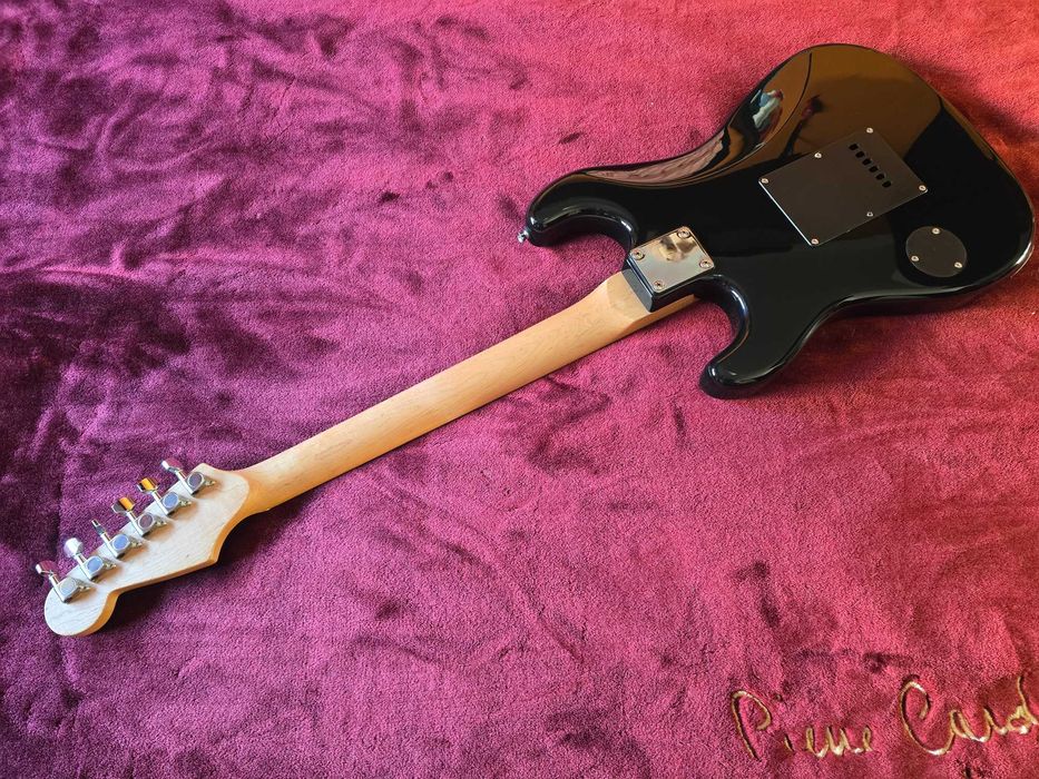 Guitarra Simpsons Homes Rocks