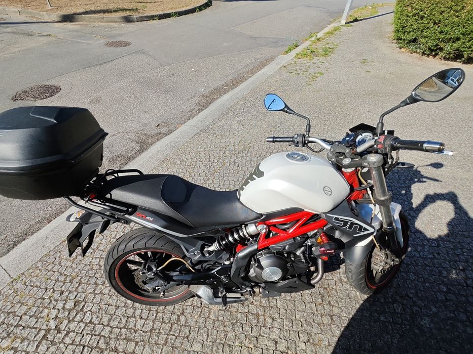 Vendo Moto Benelli BN302 de 2016 com  35711kms