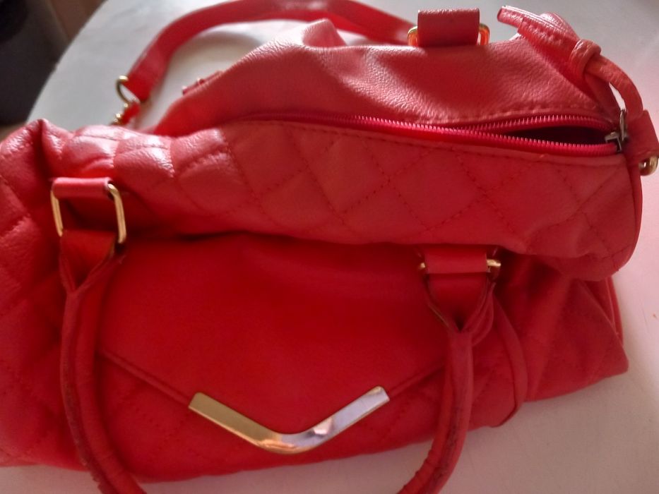 Malas em muito boas condições e a nom preço